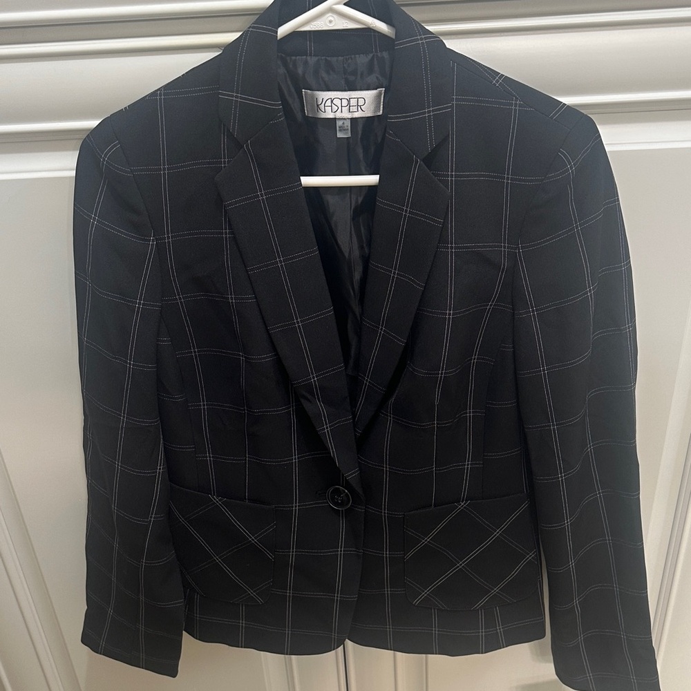 Kasper Women's Dark Checkered Blazer